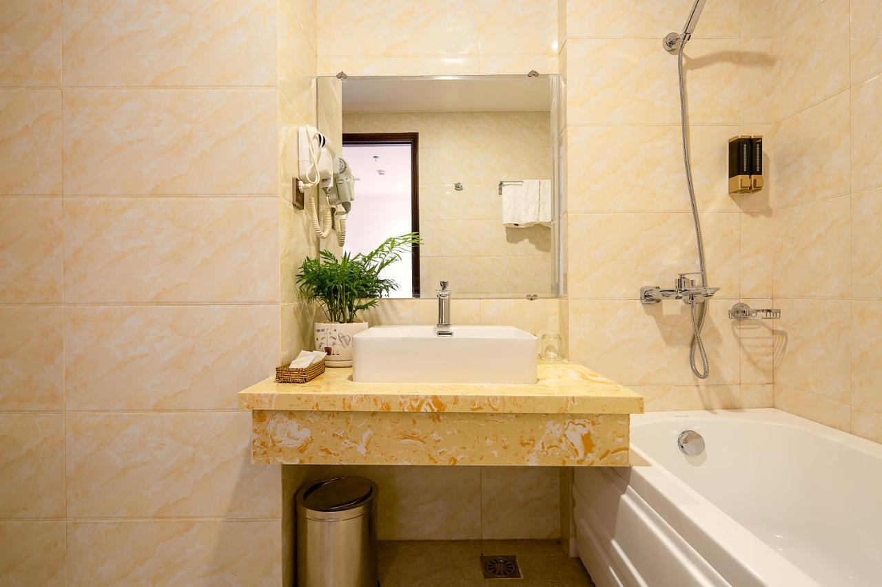Roliva Hotel & Apartment Danang Exterior photo